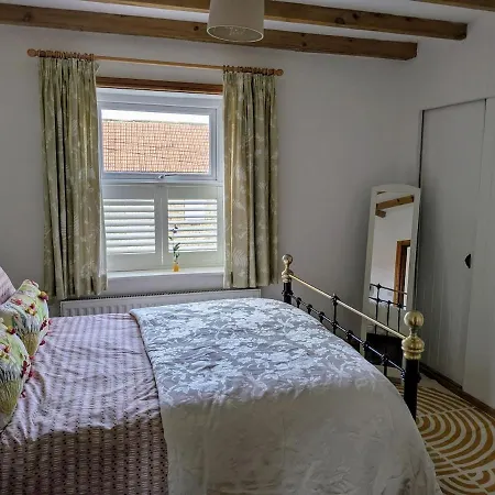 Eden Whitby * Aislaby